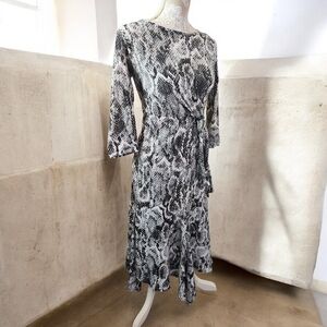 Y2K Anthro Maxi Dress Gray Snake Knit Handkerchief Long Sleeve Witchy Sz M